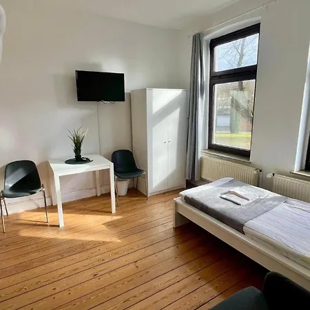 Zentrale Monteurwohnung In Apartment *