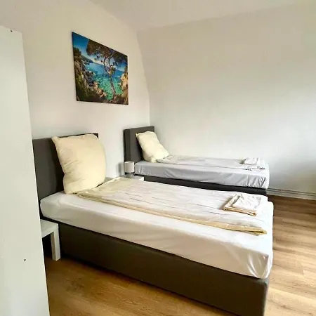 Zentrale Monteurwohnung In Apartment *